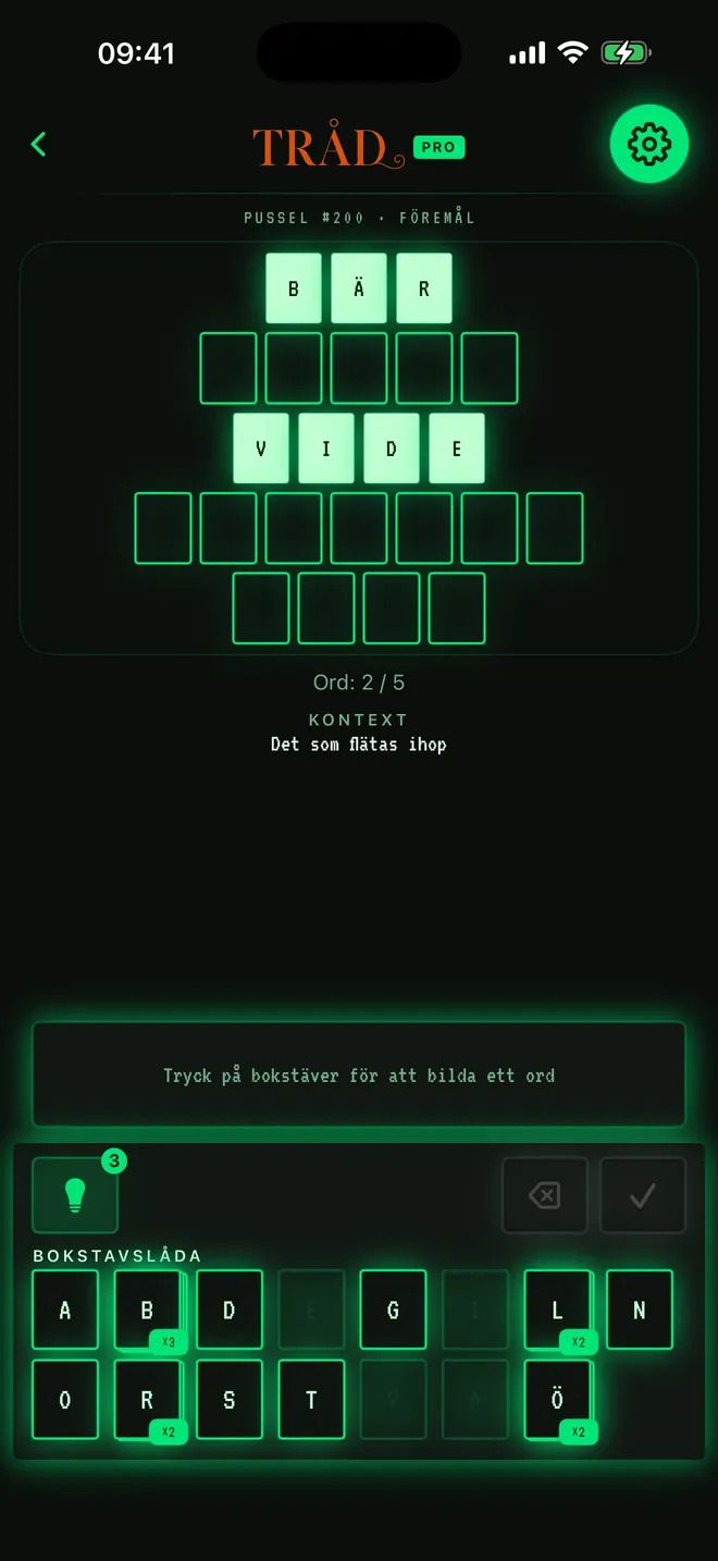 Parti av Tråd med två av fem ord lösta, tema: Arcade.
